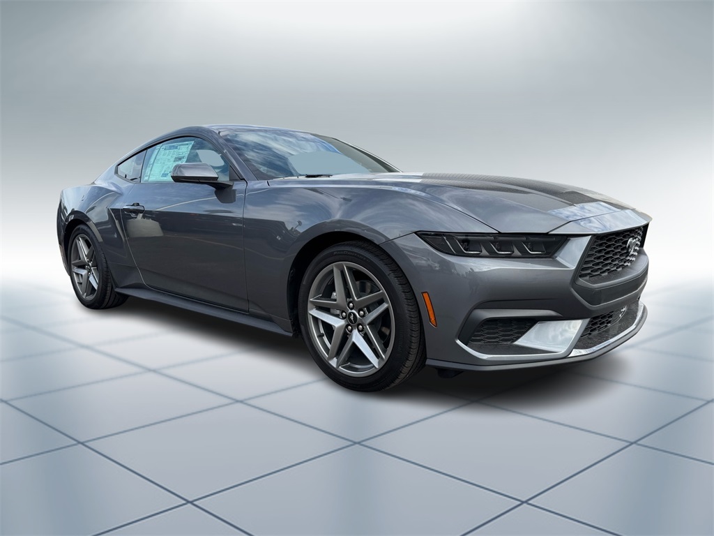 2025 Ford Mustang EcoBoost photo 2