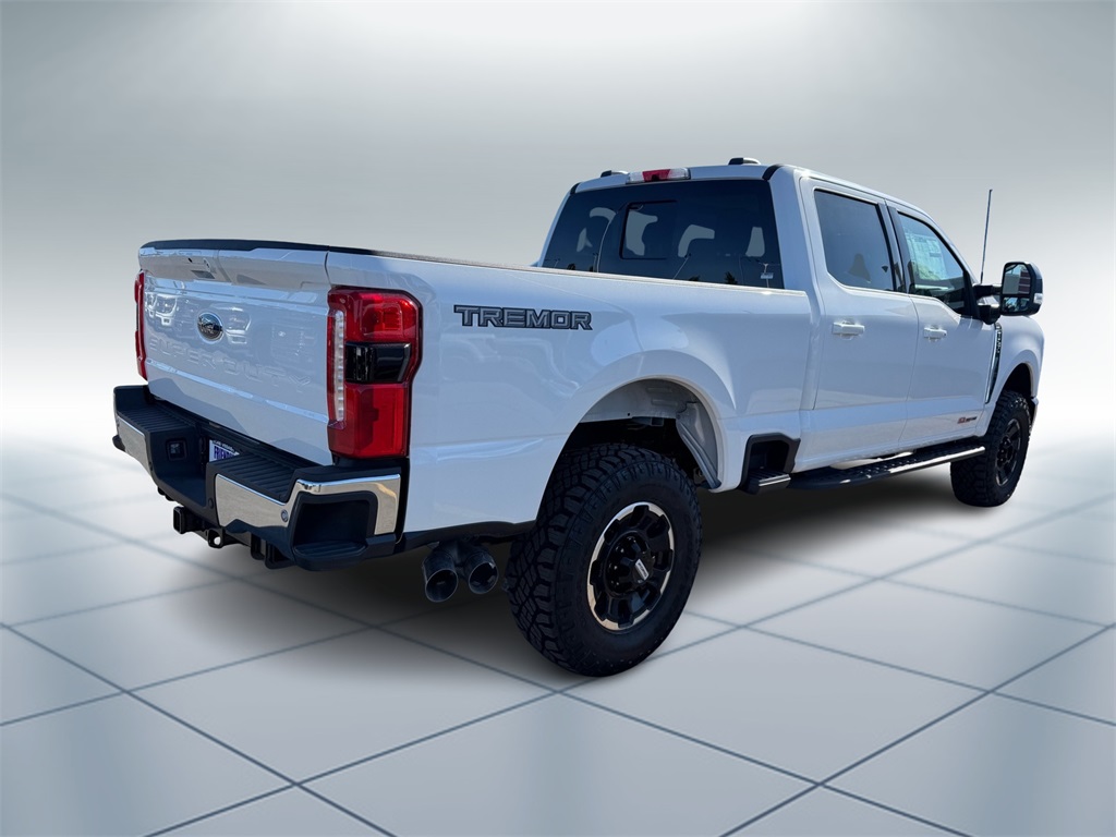 2025 Ford F-250 Lariat photo 3