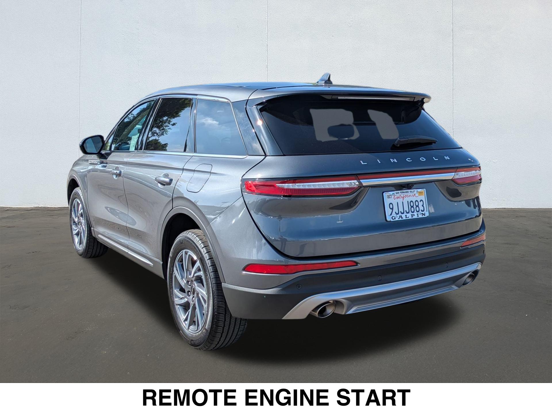 2023 Lincoln Corsair Reserve photo 3