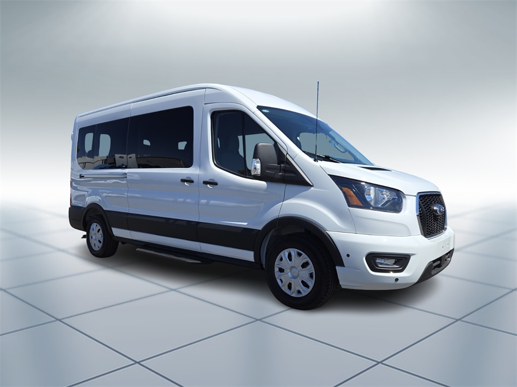 2025 Ford Transit photo 2