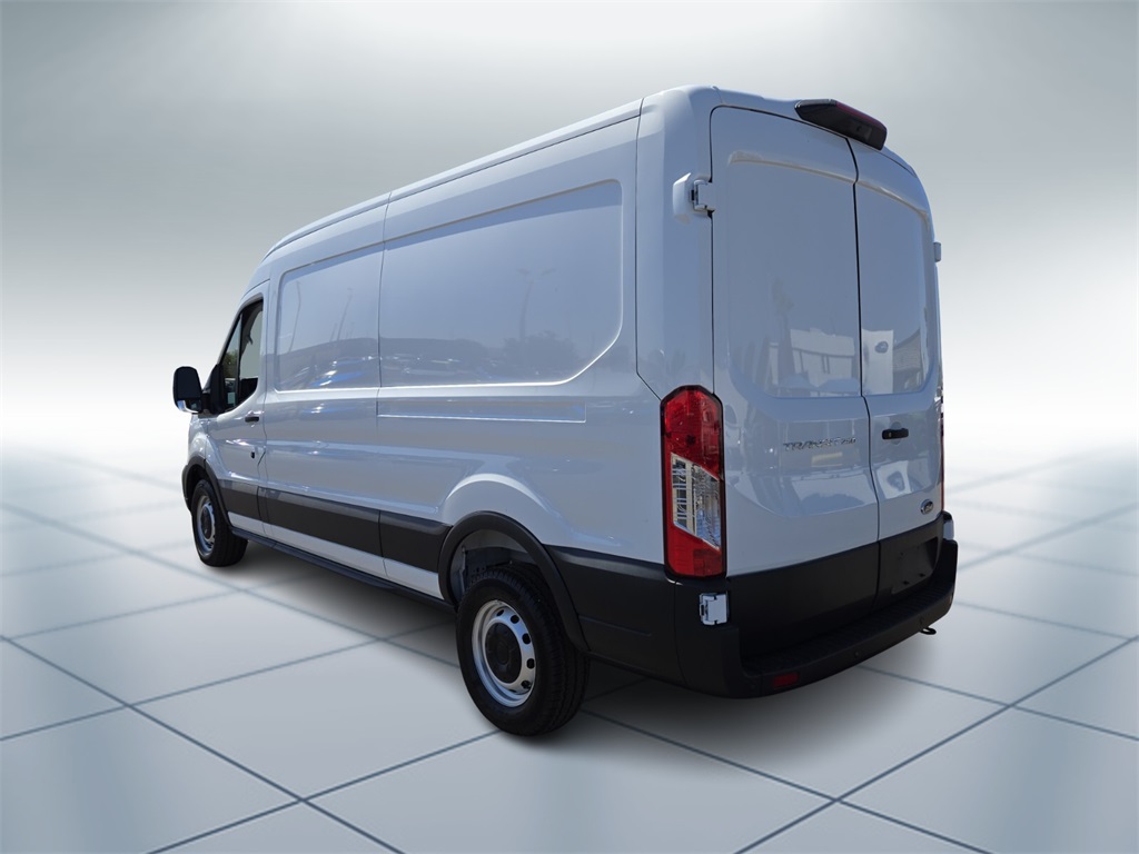 2025 Ford Transit photo 4