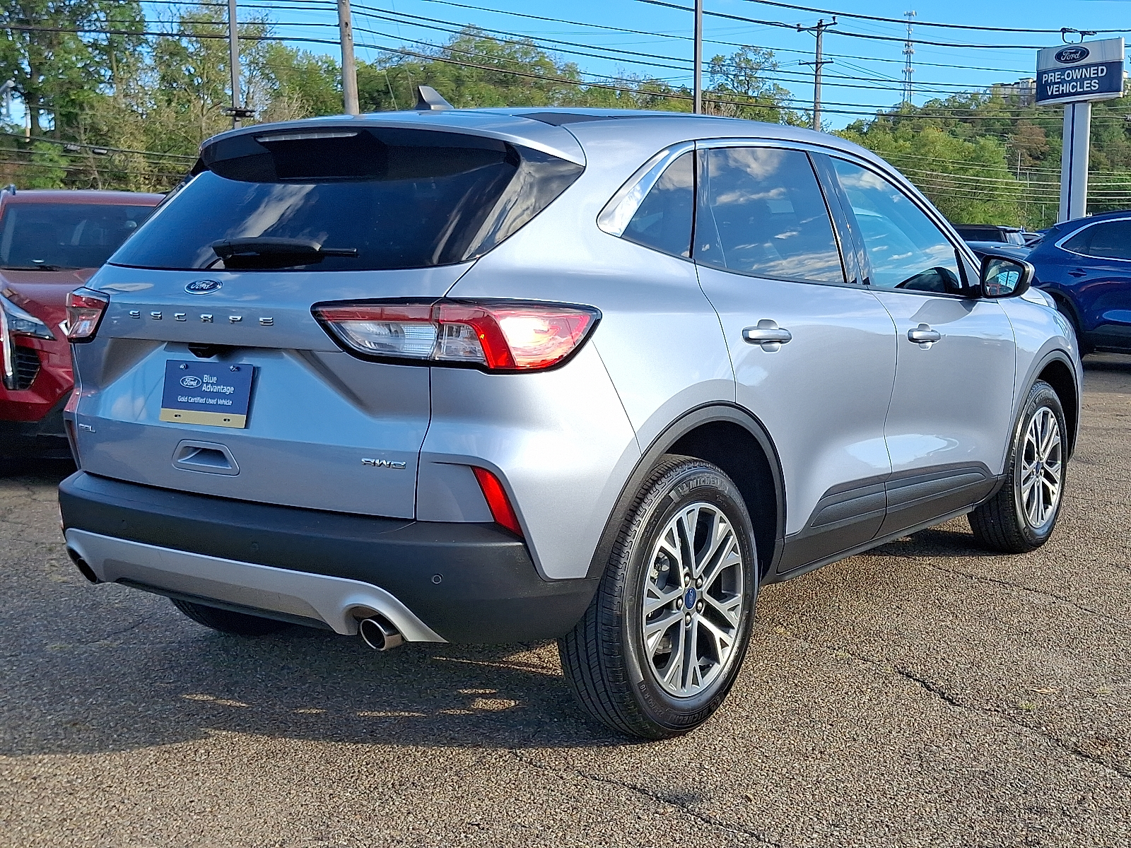 2022 Ford Escape SEL photo 4