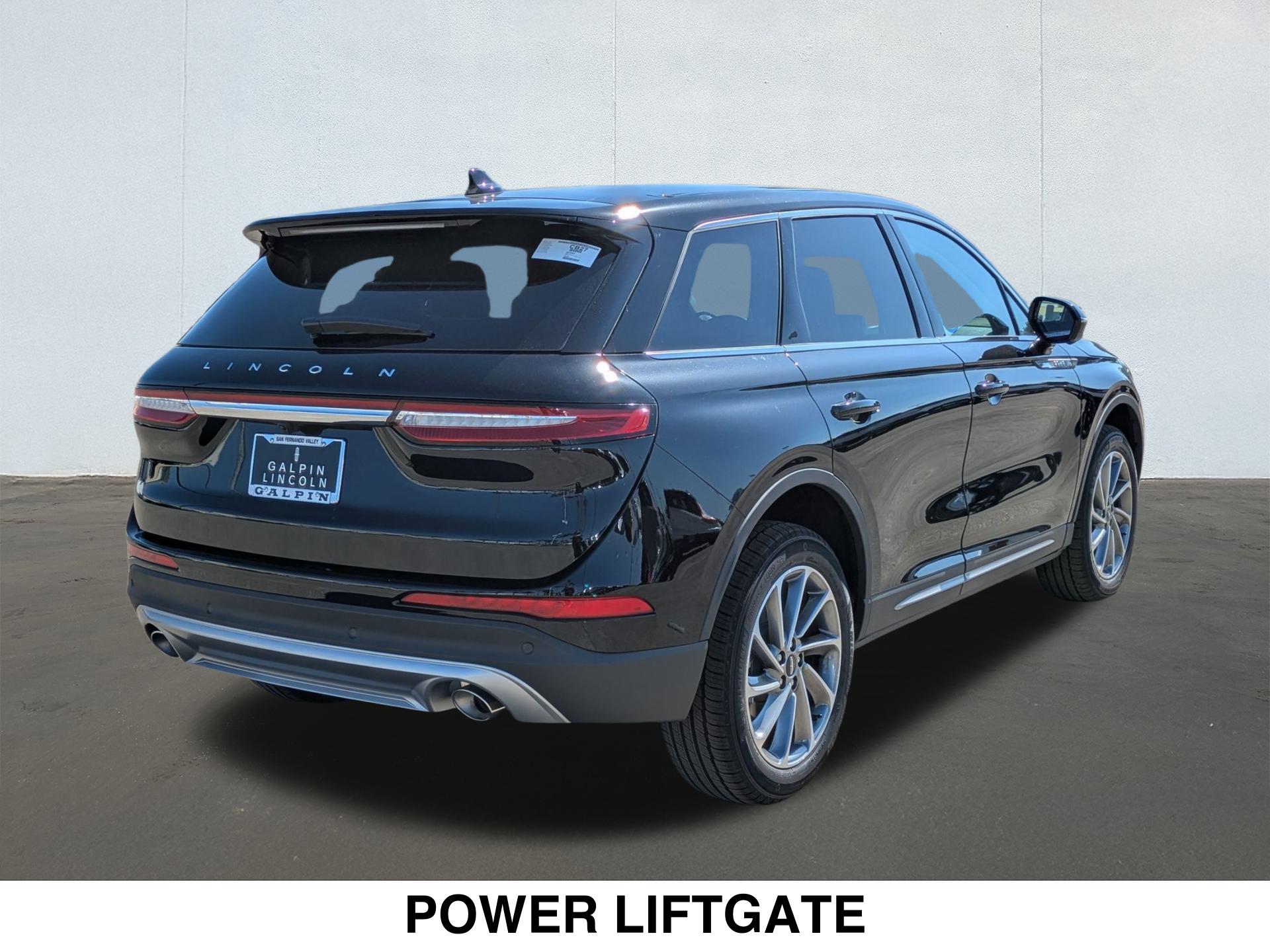 2025 Lincoln Corsair Premiere photo 2