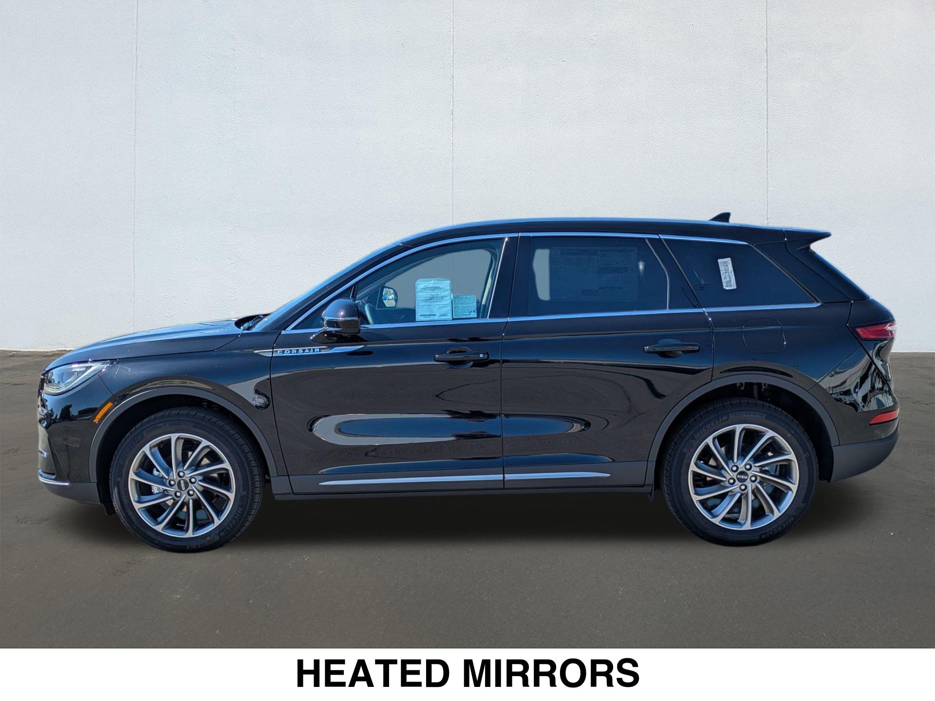 2025 Lincoln Corsair Premiere photo 3