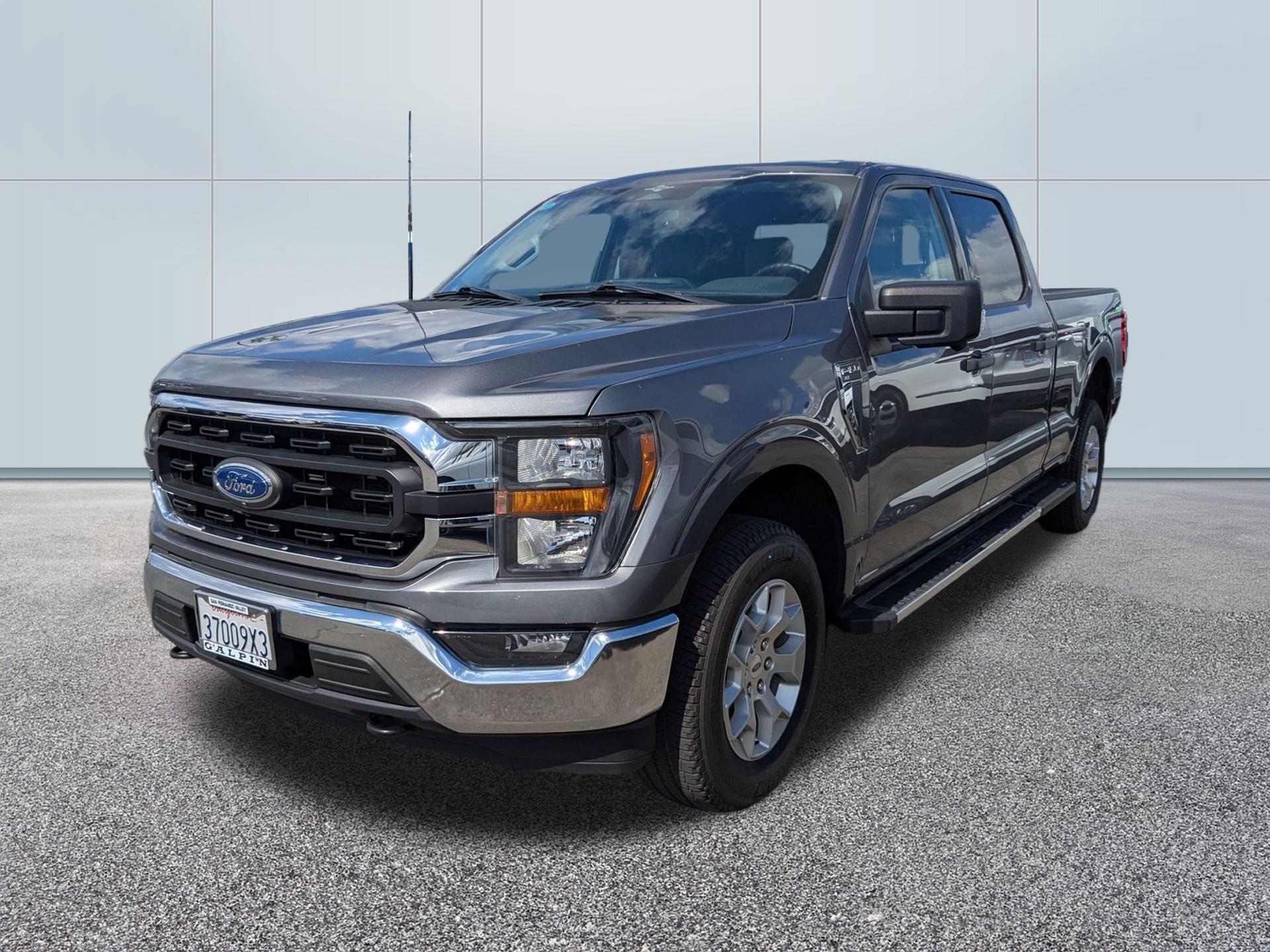2023 Ford F-150 XL photo 2