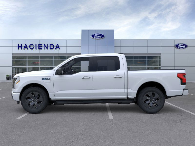 2025 Ford F-150 Lightning photo 2