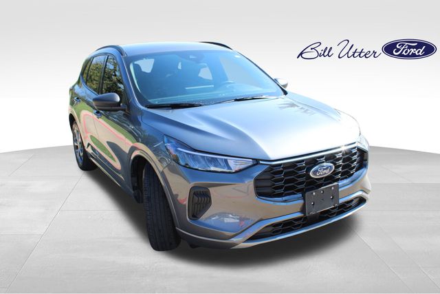 2023 Ford Escape ST-Line photo 3