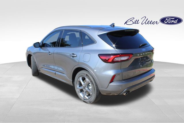 2023 Ford Escape ST-Line photo 7