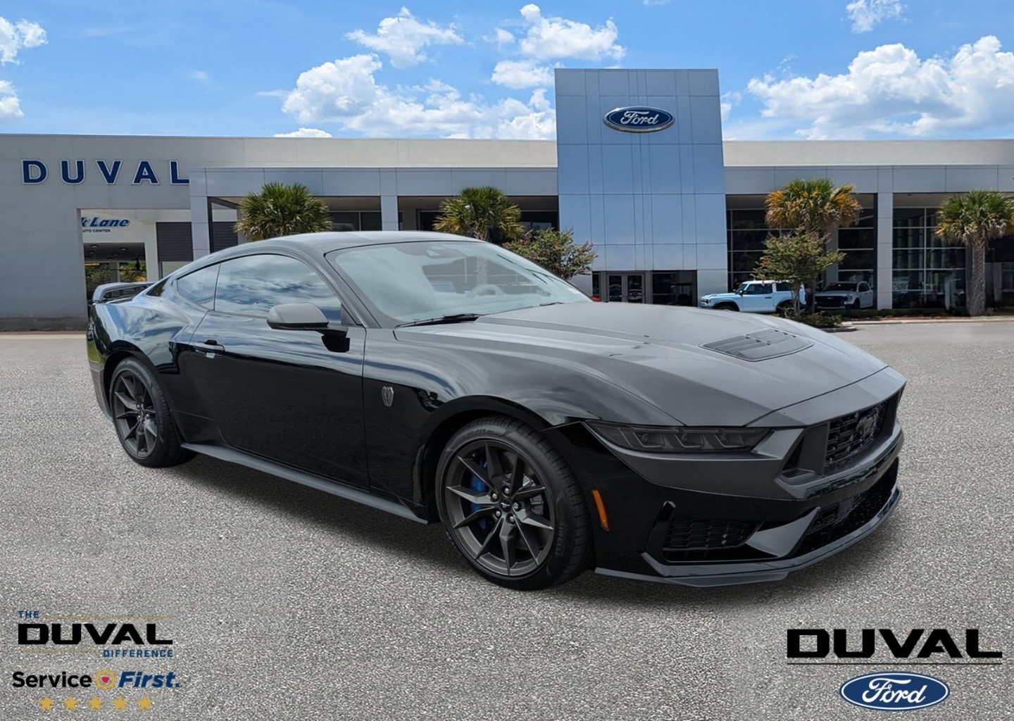 2025 Ford Mustang Dark Horse's photo