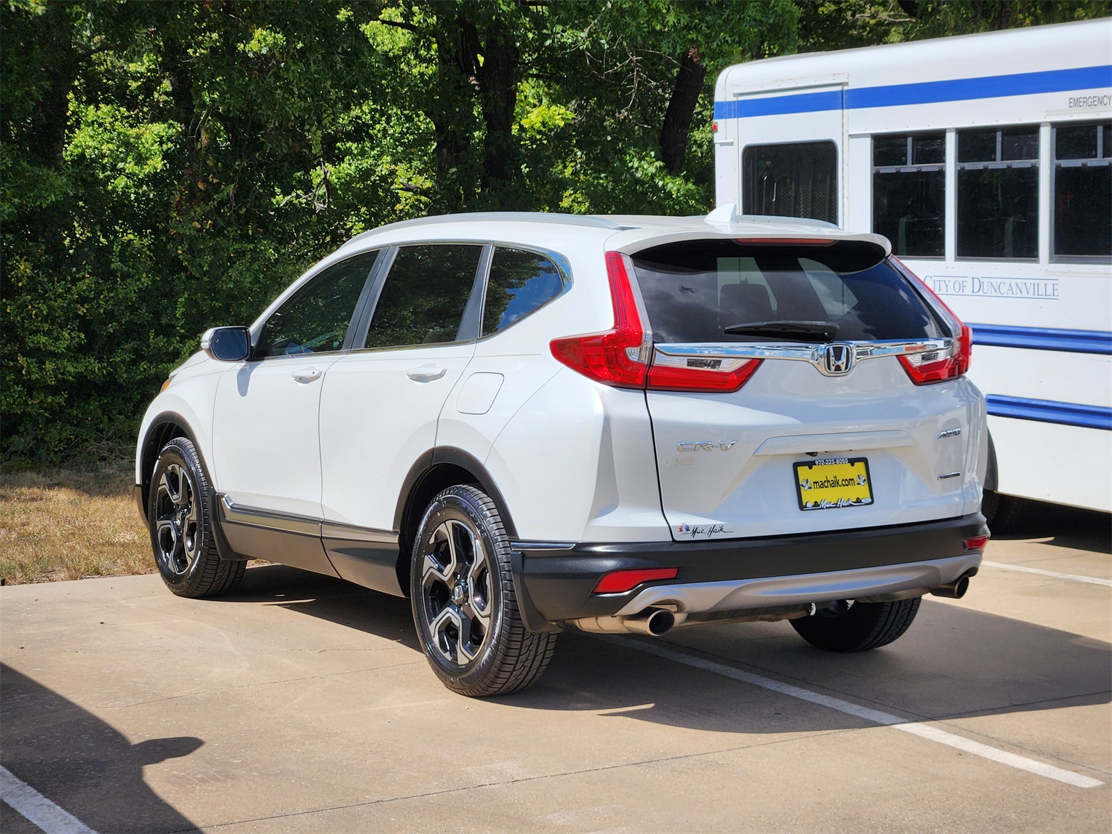 2019 Honda CR-V Touring photo 3