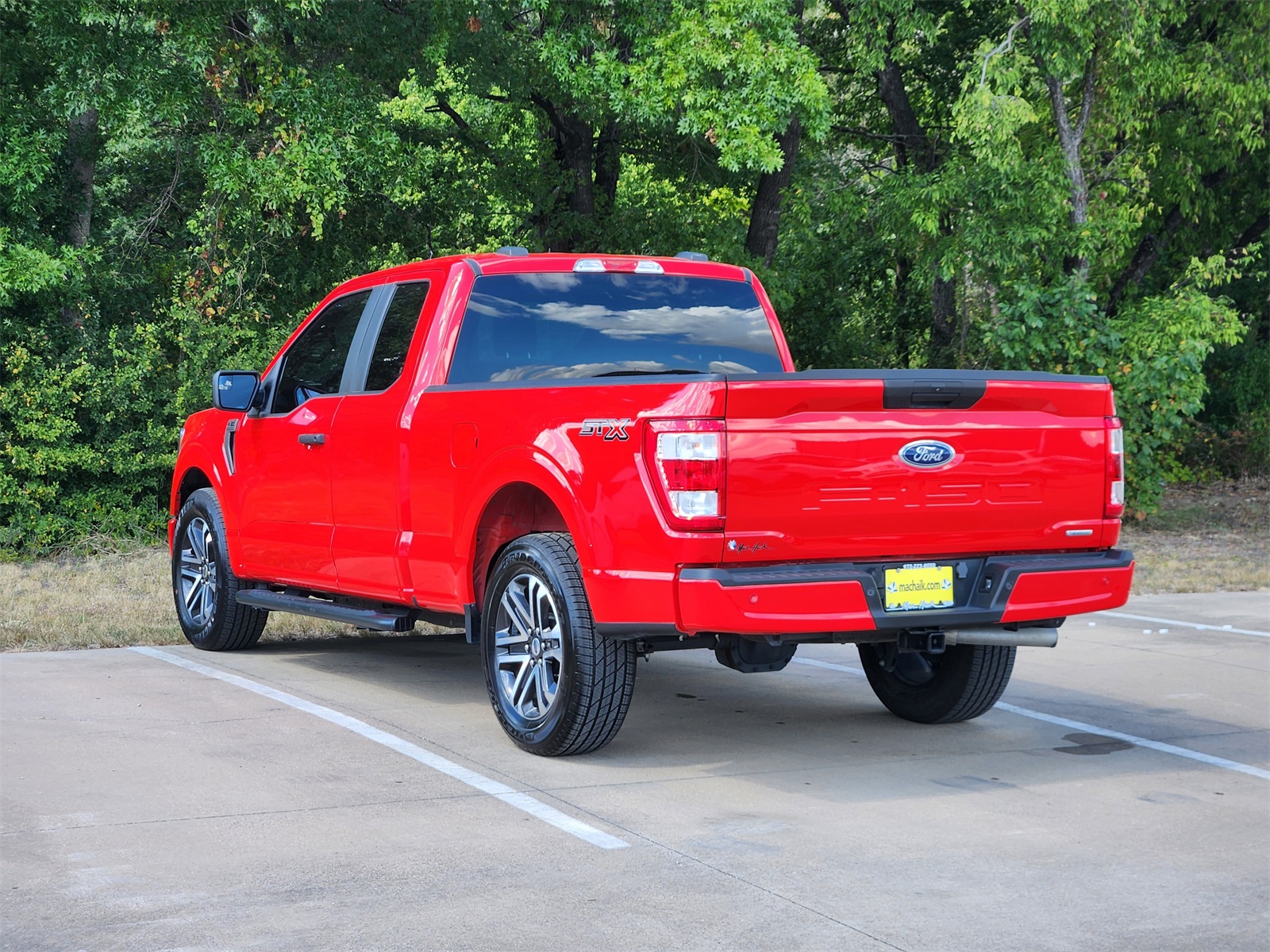 2023 Ford F-150 XL photo 4