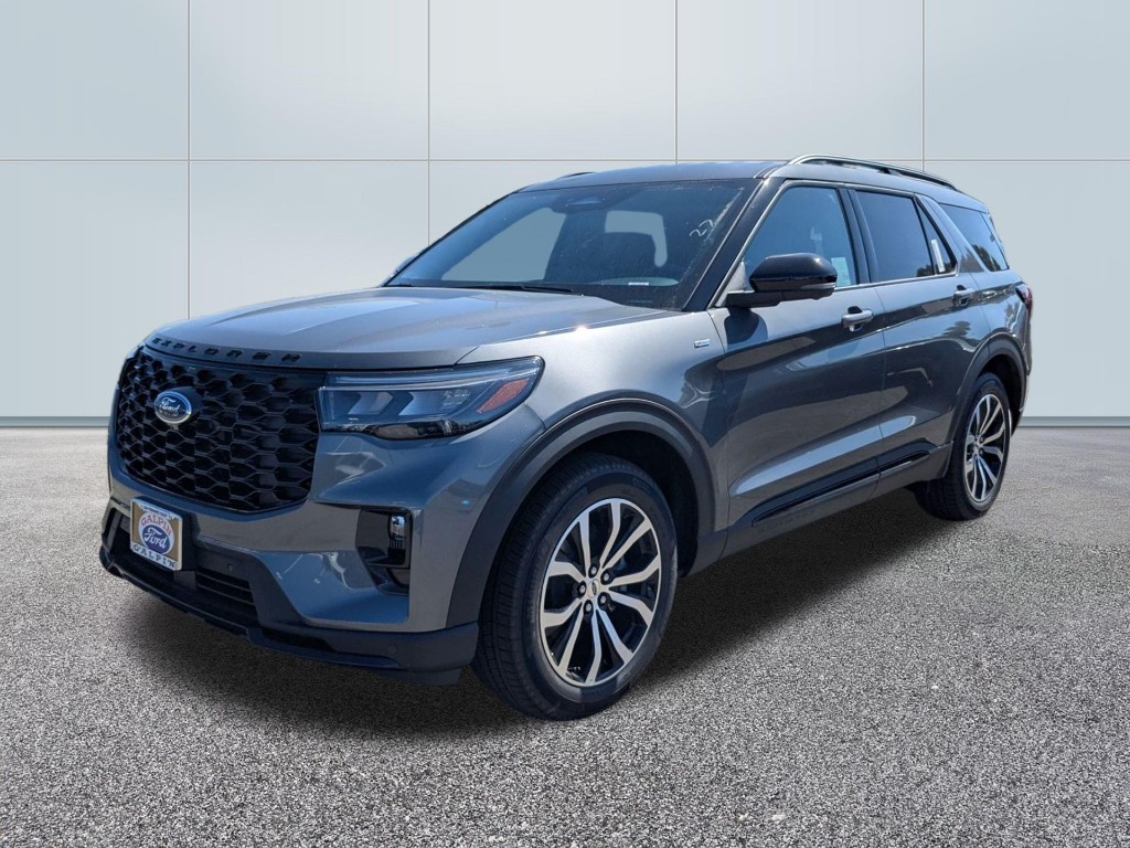 2025 Ford Explorer ST Line