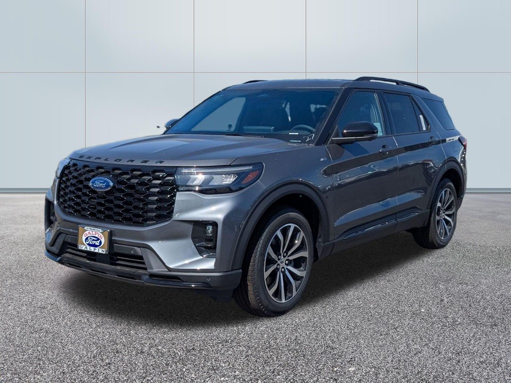 2025 Ford Explorer ST Line