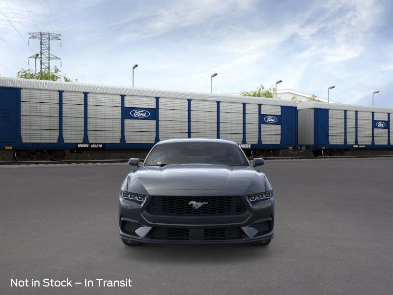 2025 Ford Mustang photo 3