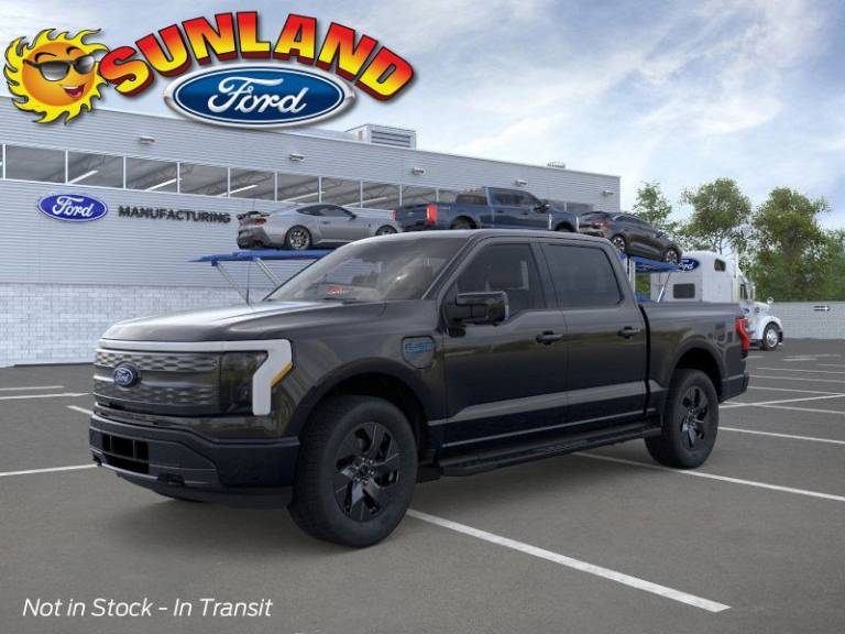 2025 Ford F-150 Lightning LARIAT