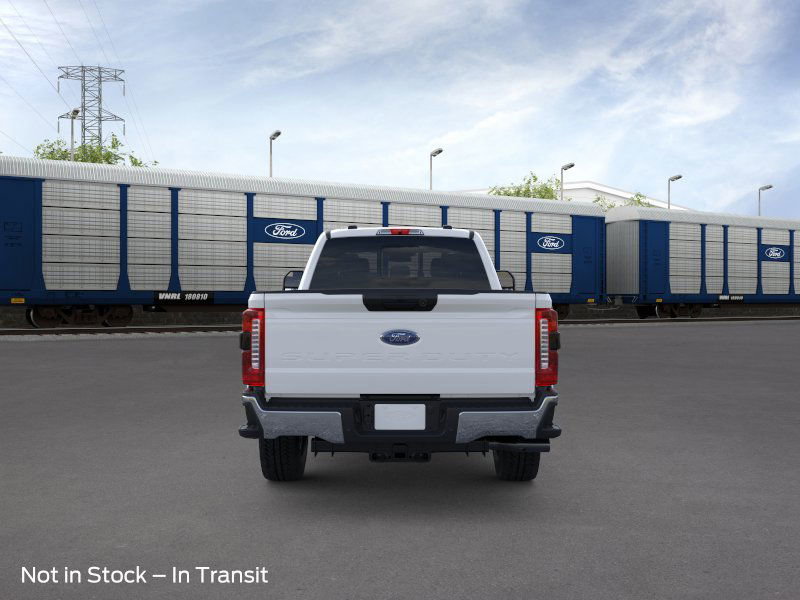 2026 Ford F-350 XLT photo 4