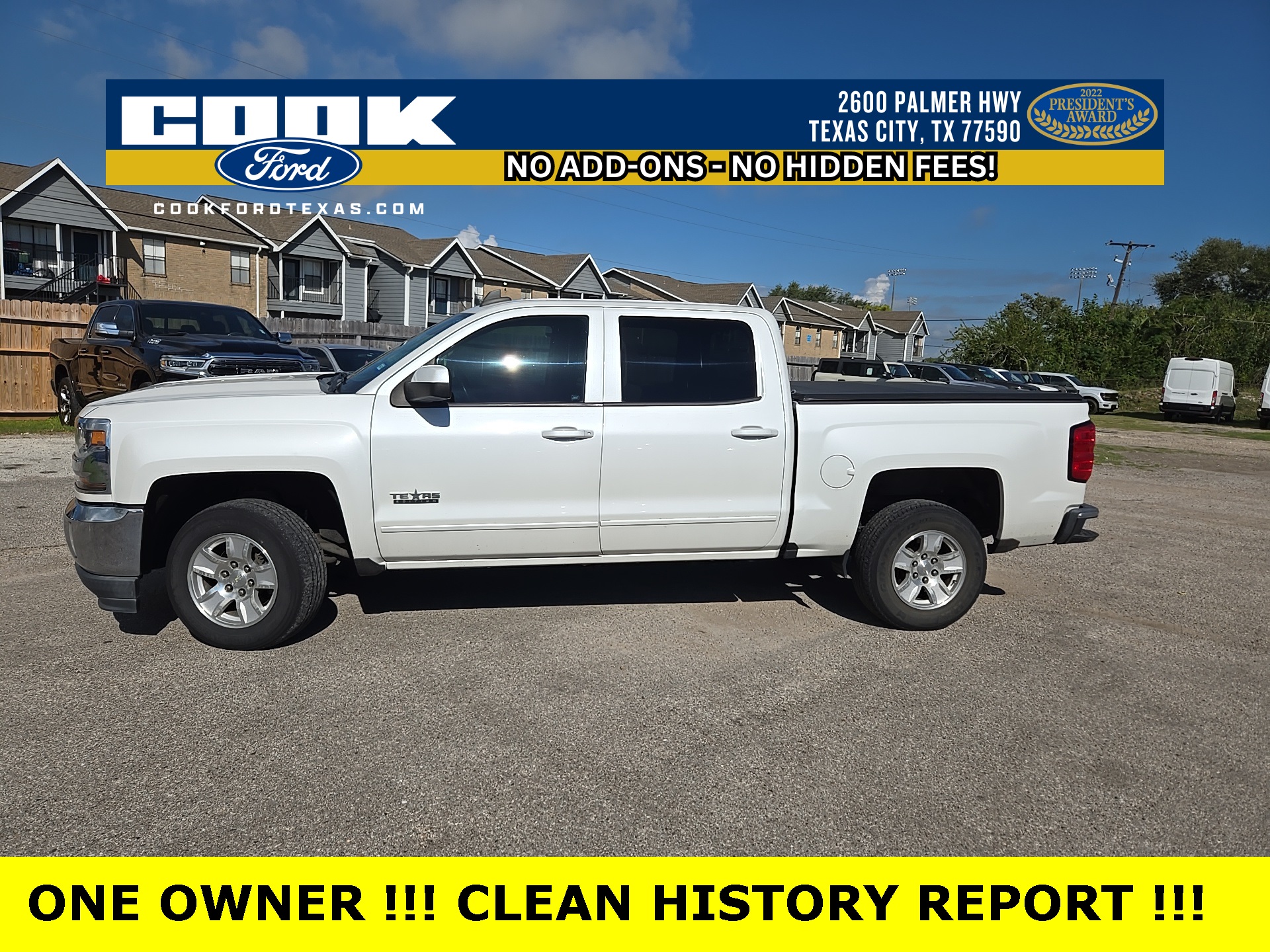2018 Chevrolet Silverado 1500 LT photo 2