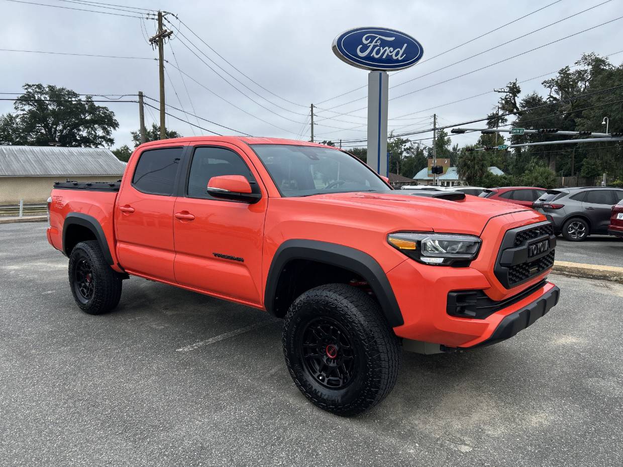 2023 Toyota Tacoma TRD Pro's photo