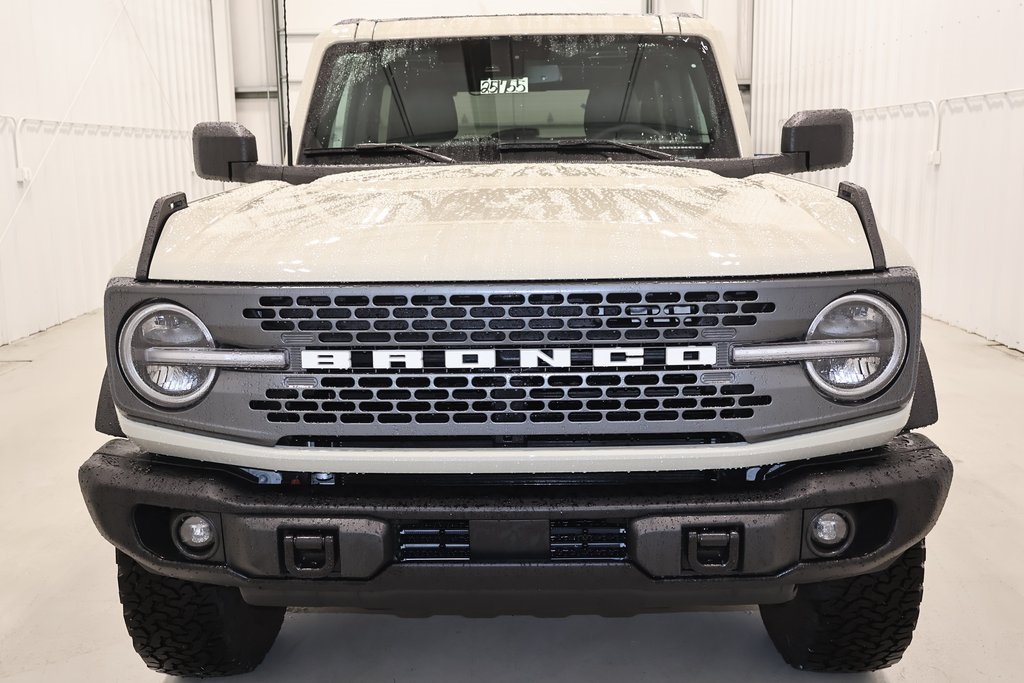 2025 Ford Bronco Badlands photo 3