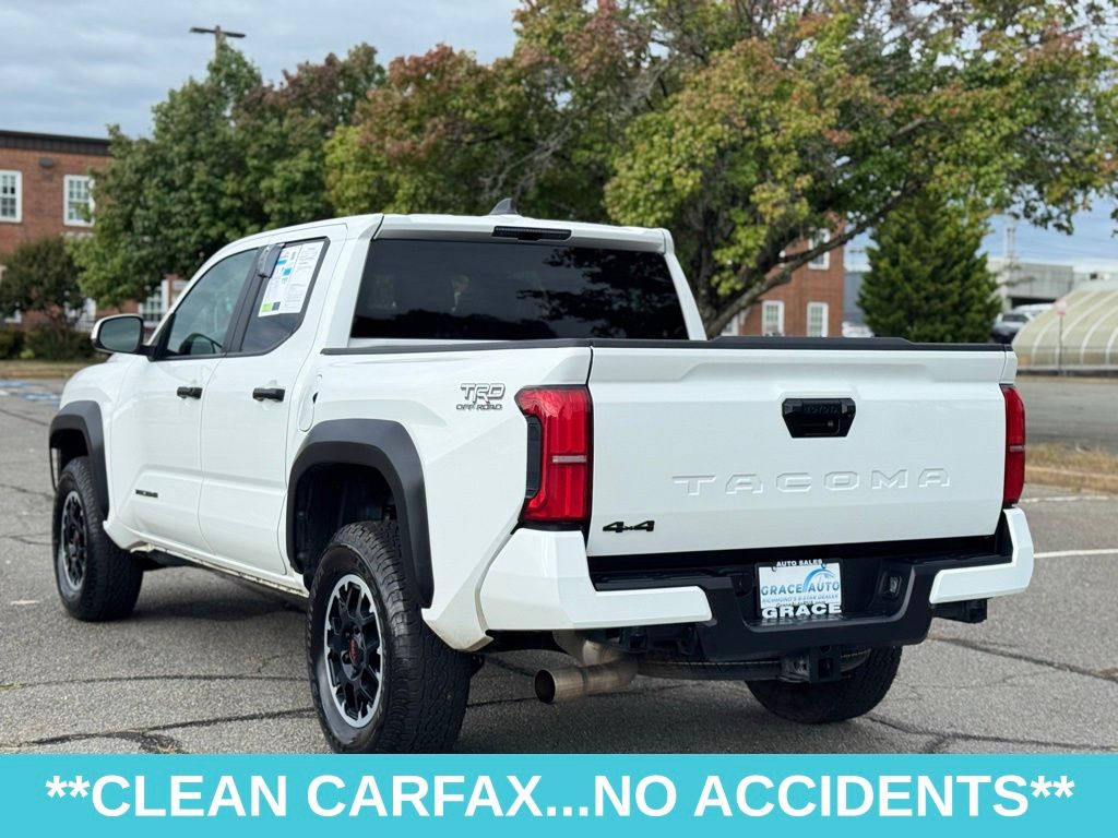 2024 Toyota Tacoma SR5 photo 4