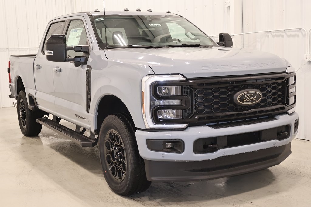 2026 Ford F-350 photo 2