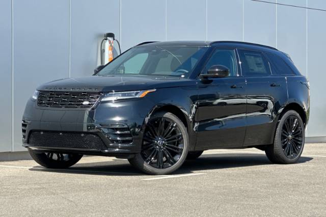 2026 Land Rover Range Rover Velar Dynamic SE
