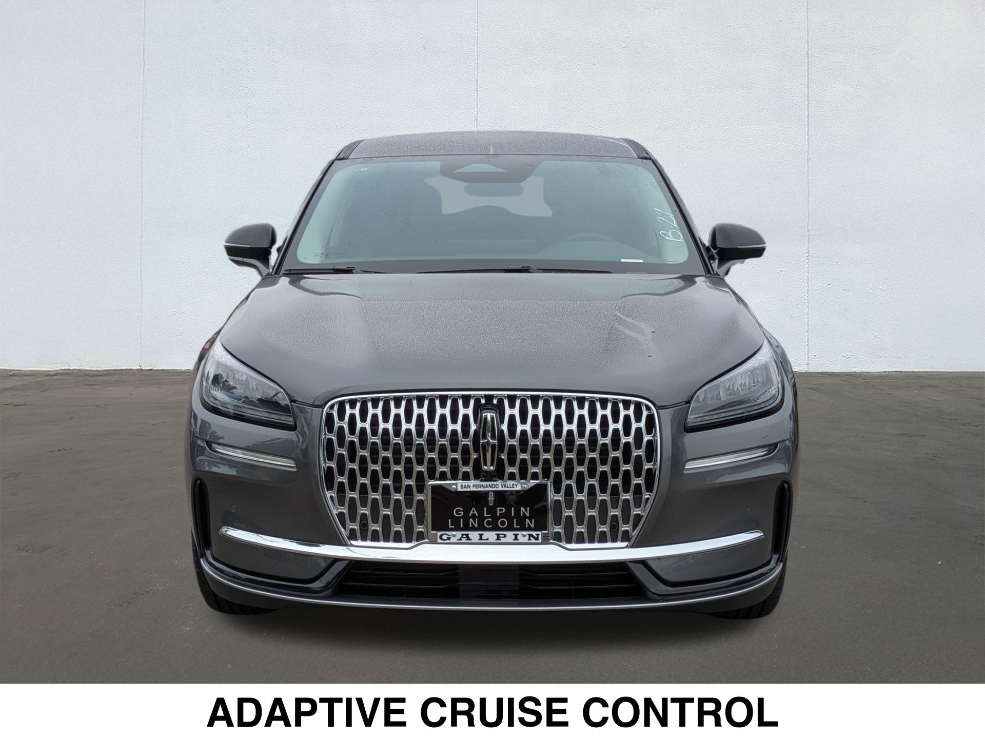 2025 Lincoln Corsair Premiere photo 3