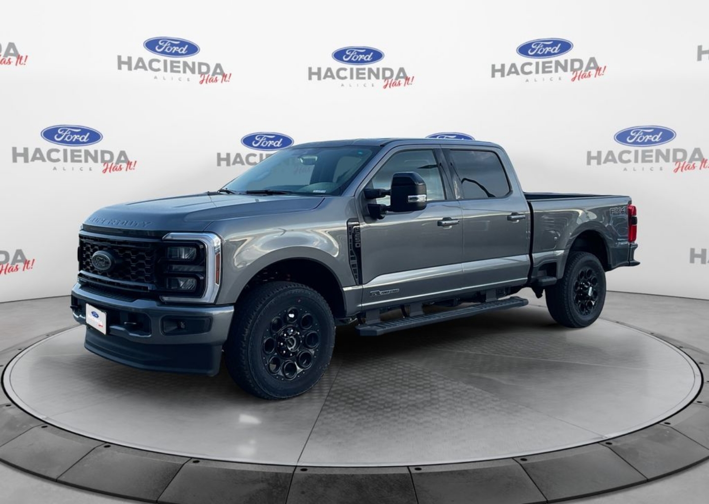 2025 Ford F-250 Super Duty Lariat's photo