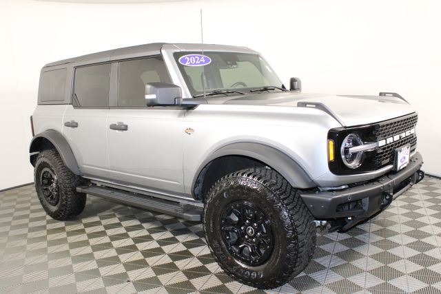 Used 2024 Ford Bronco 4-Door Wildtrak with VIN 1FMEE2BP3RLA54493 for sale in Kansas City
