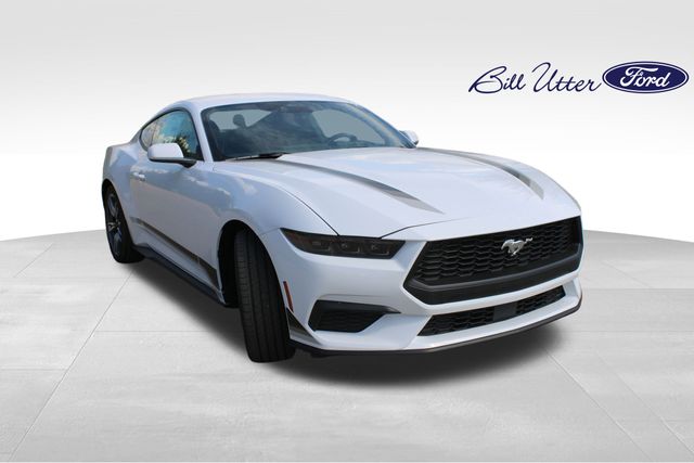 2025 Ford Mustang photo 2