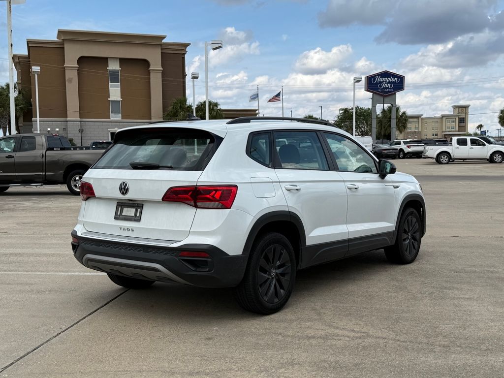 2022 Volkswagen Taos S photo 4