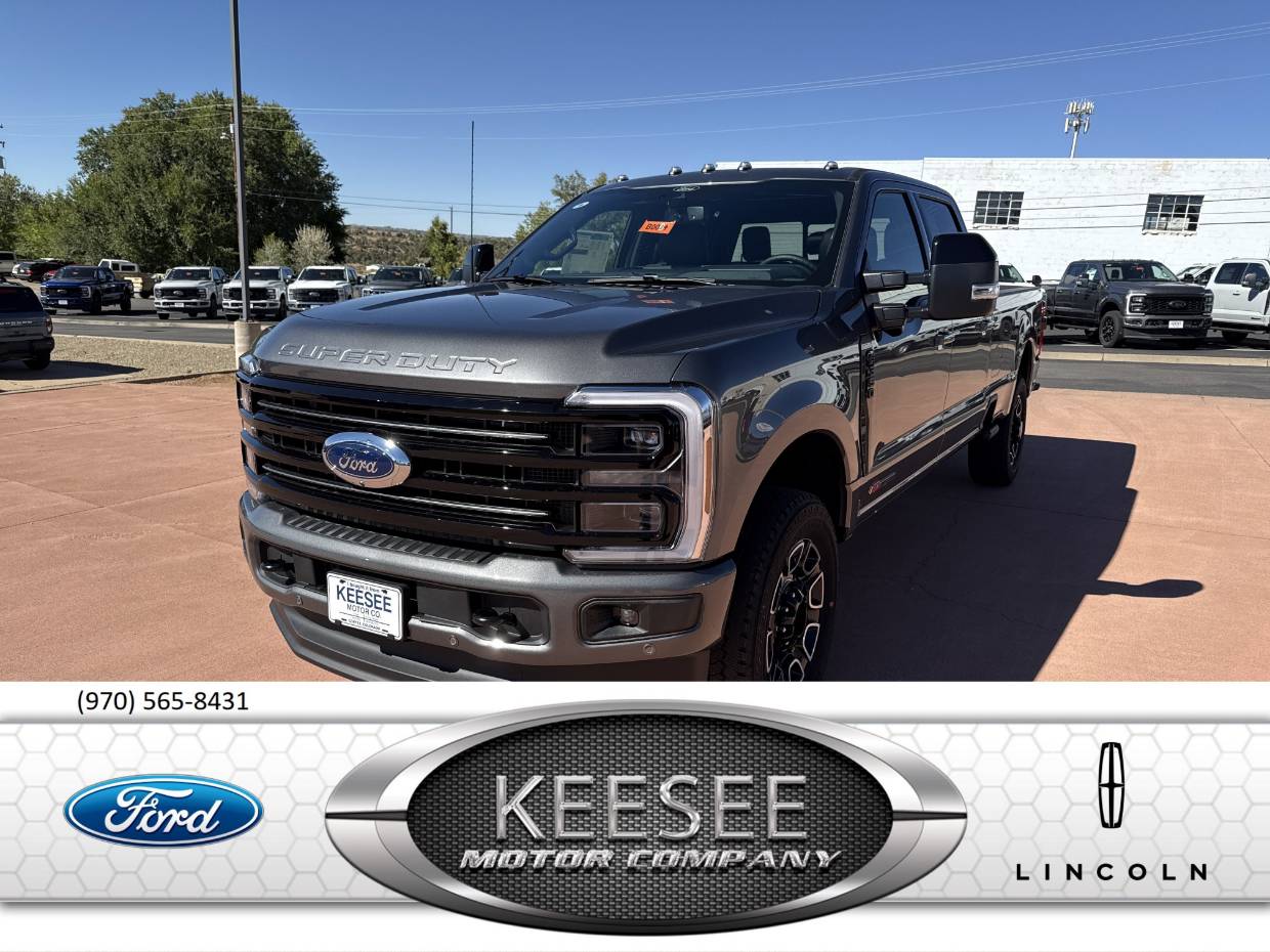 2026 Ford F-350 Super Duty Platinum's photo