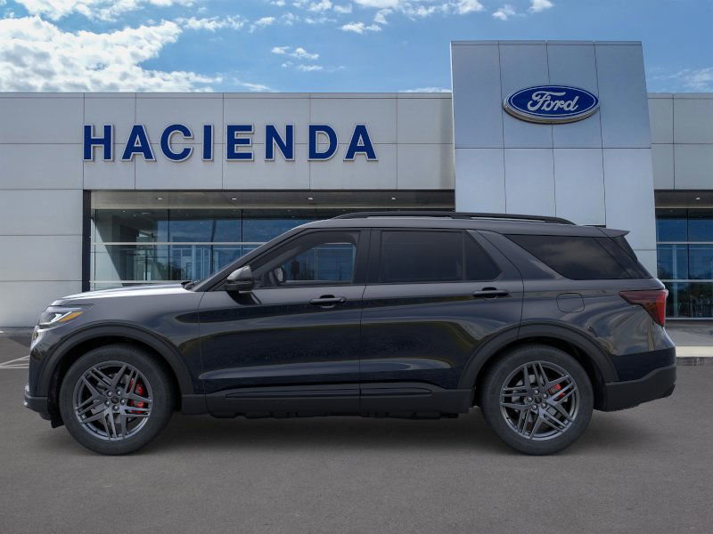 2025 Ford Explorer ST photo 2