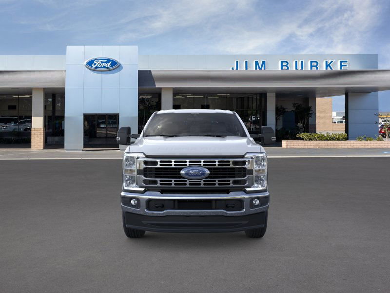 2026 Ford F-350 XLT photo 4