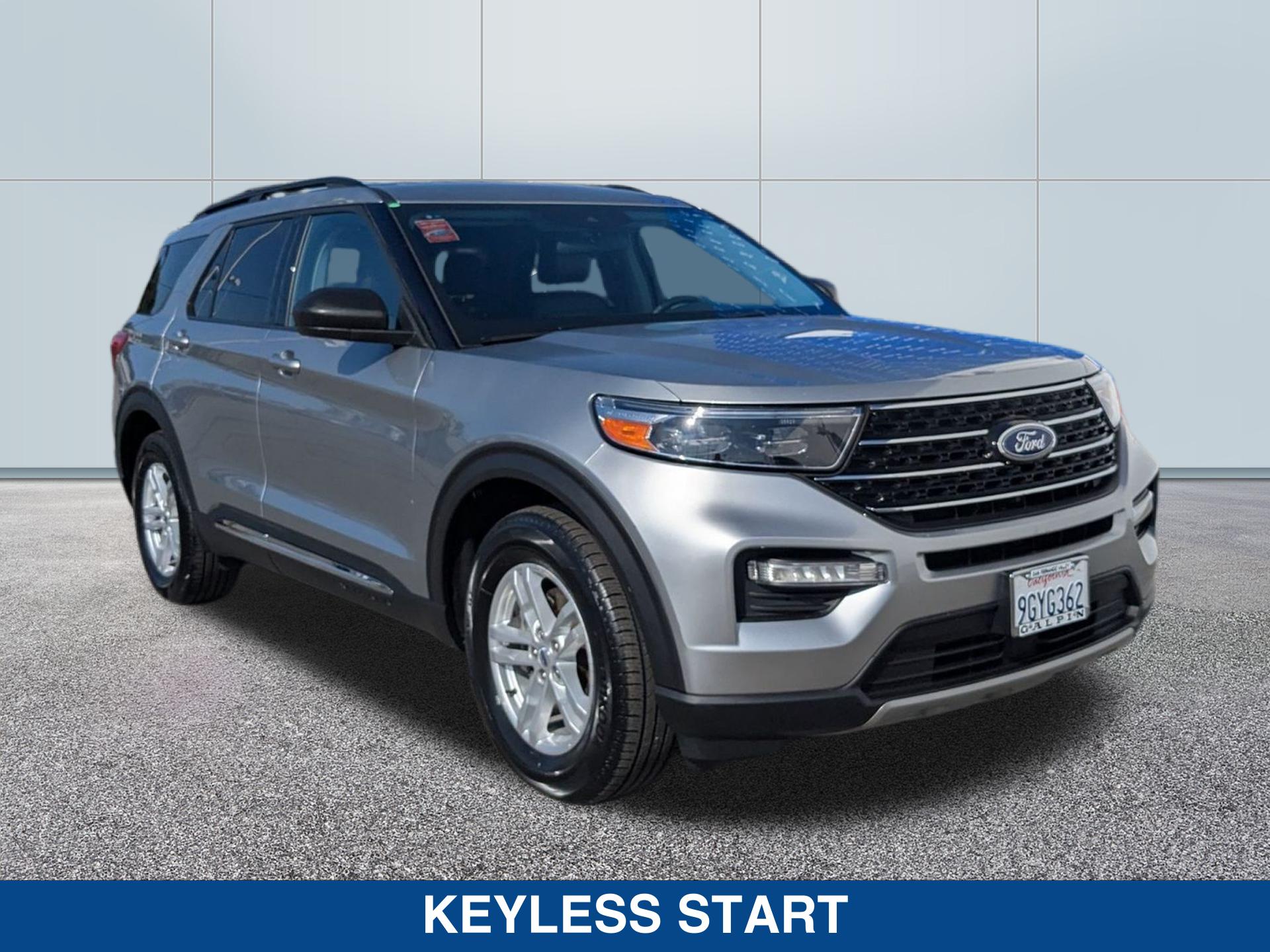 2023 Ford Explorer XLT photo 3