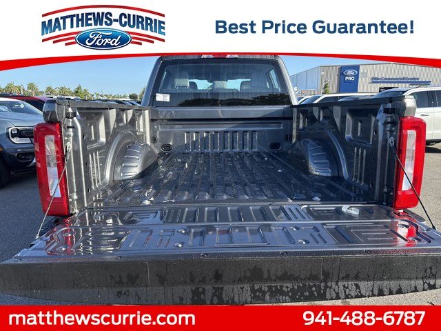 2026 Ford F-250 photo 3