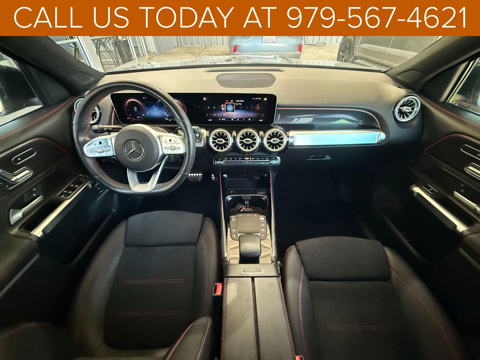 2021 Mercedes Benz GLB 250 photo 2