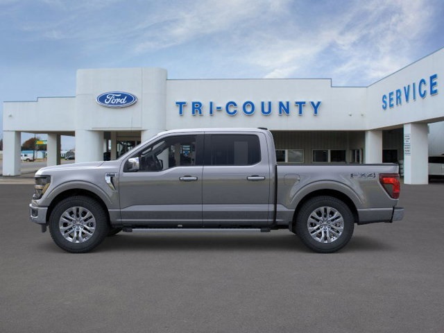 2025 Ford F-150 XLT photo 2
