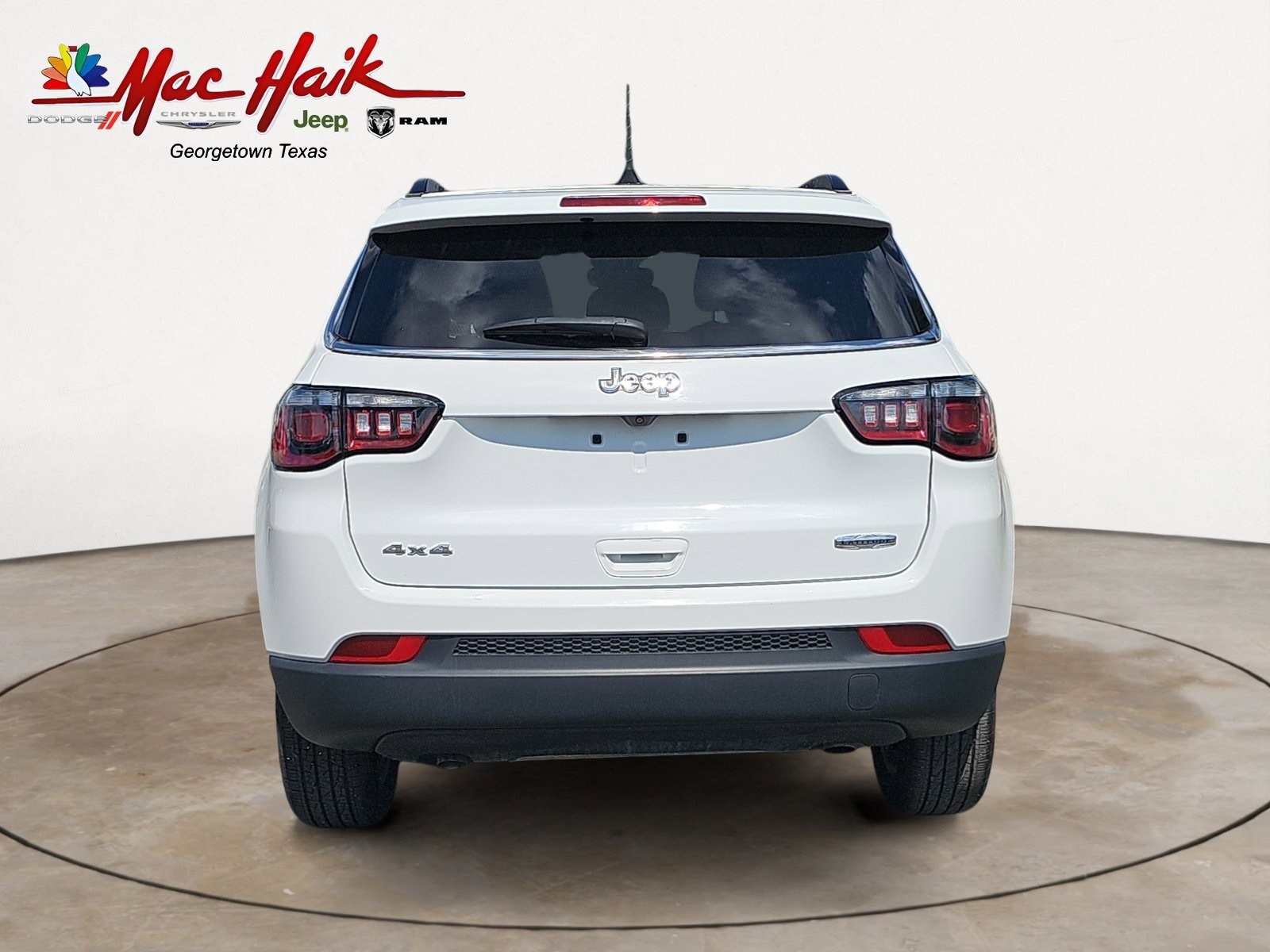 2023 Jeep Compass North Edition Latitude photo 3