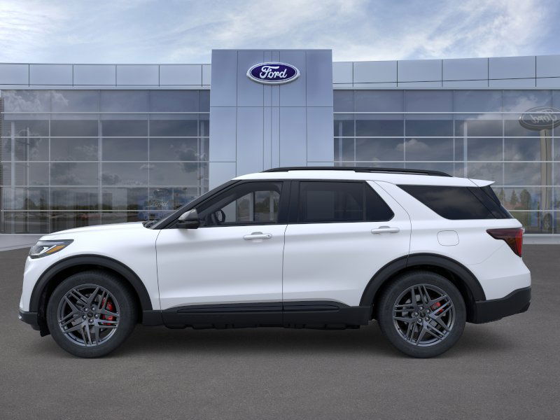2025 Ford Explorer ST photo 3