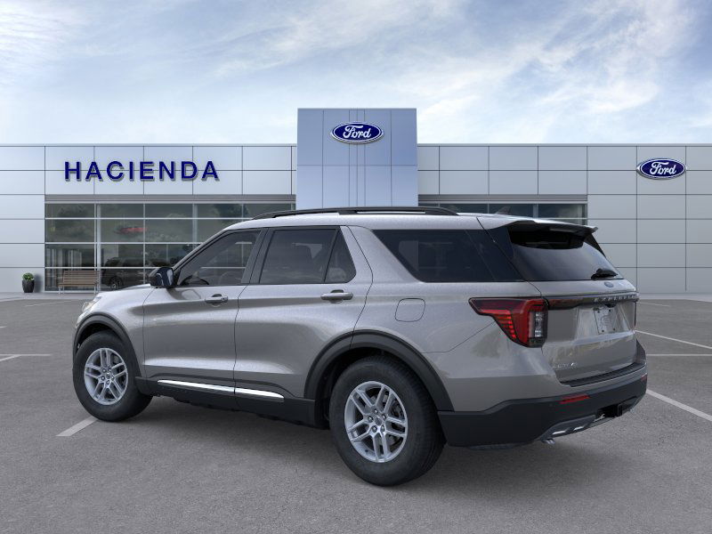 2025 Ford Explorer photo 3