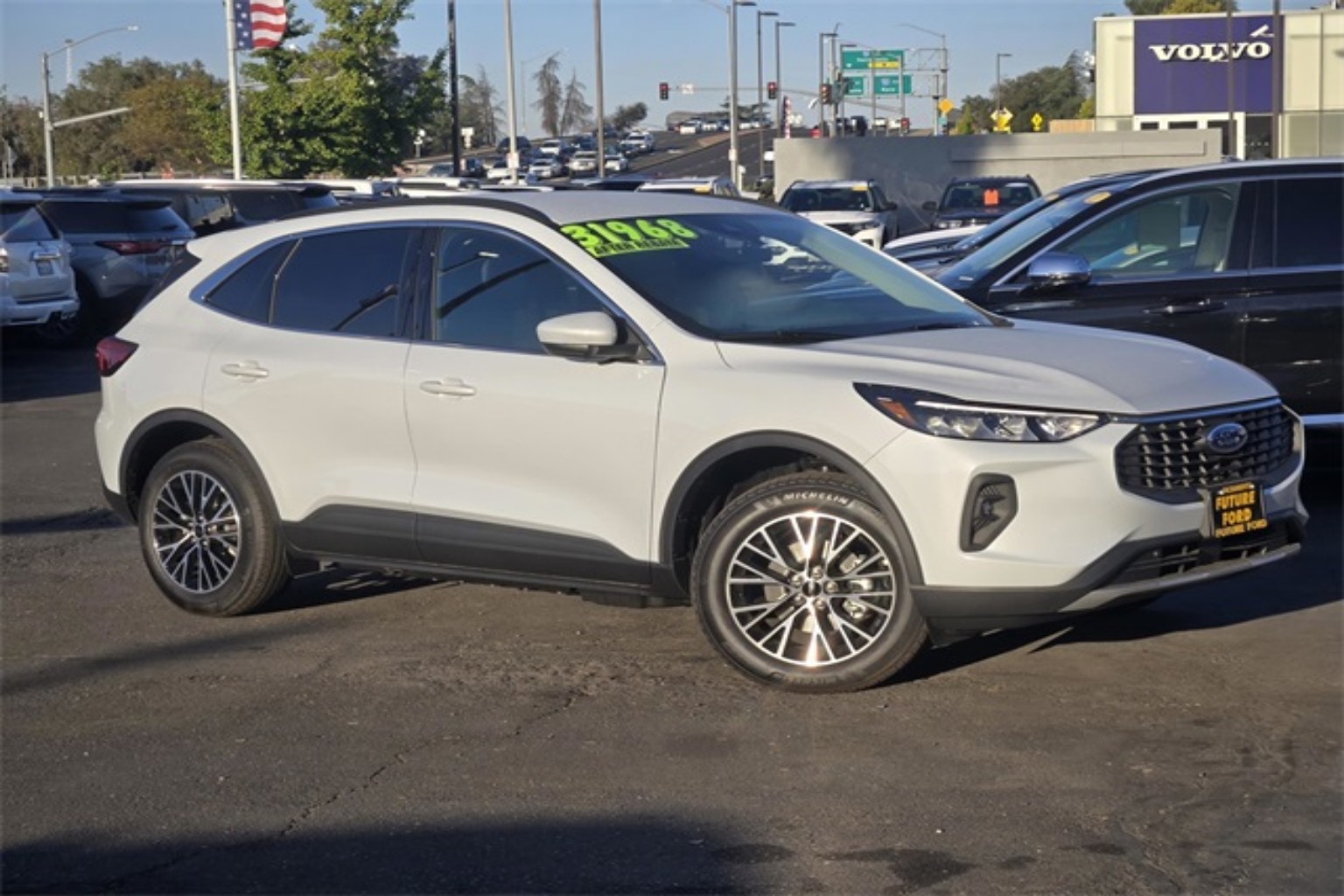 2025 Ford Escape PHEV's photo