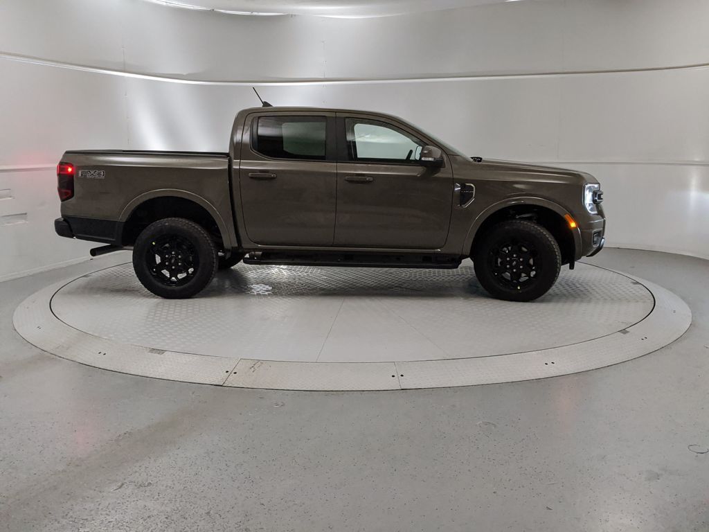 2025 Ford Ranger Lariat photo 2