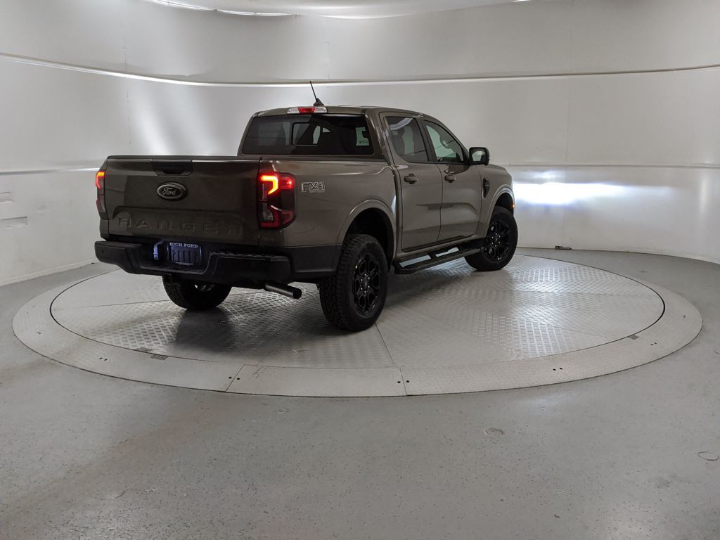2025 Ford Ranger Lariat photo 3