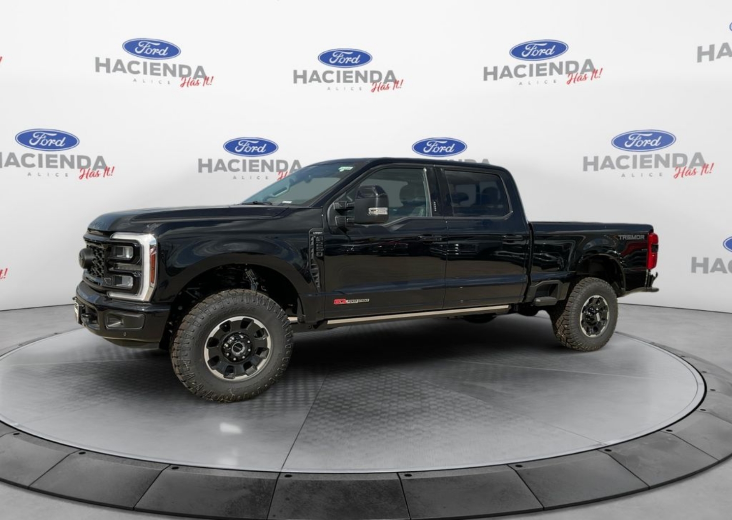 2026 Ford F-250 Super Duty Lariat's photo