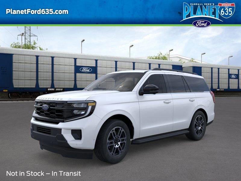 2025 Ford Expedition photo 2