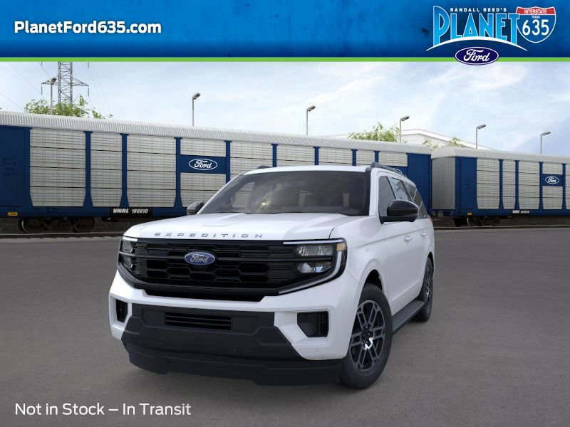 2025 Ford Expedition photo 3