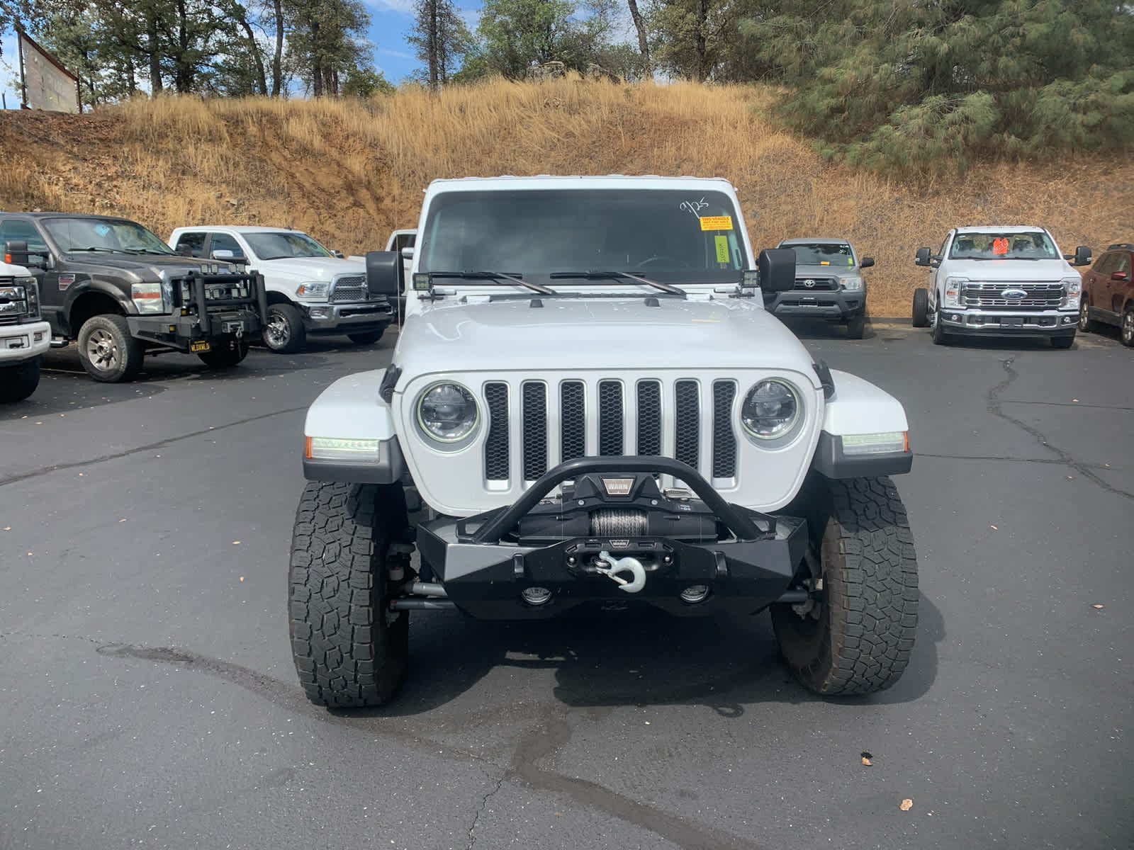 2023 Jeep Wrangler Sahara photo 2