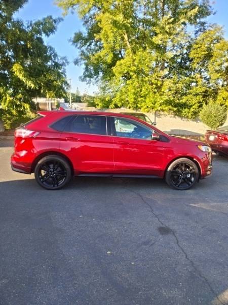 2019 Ford Edge ST