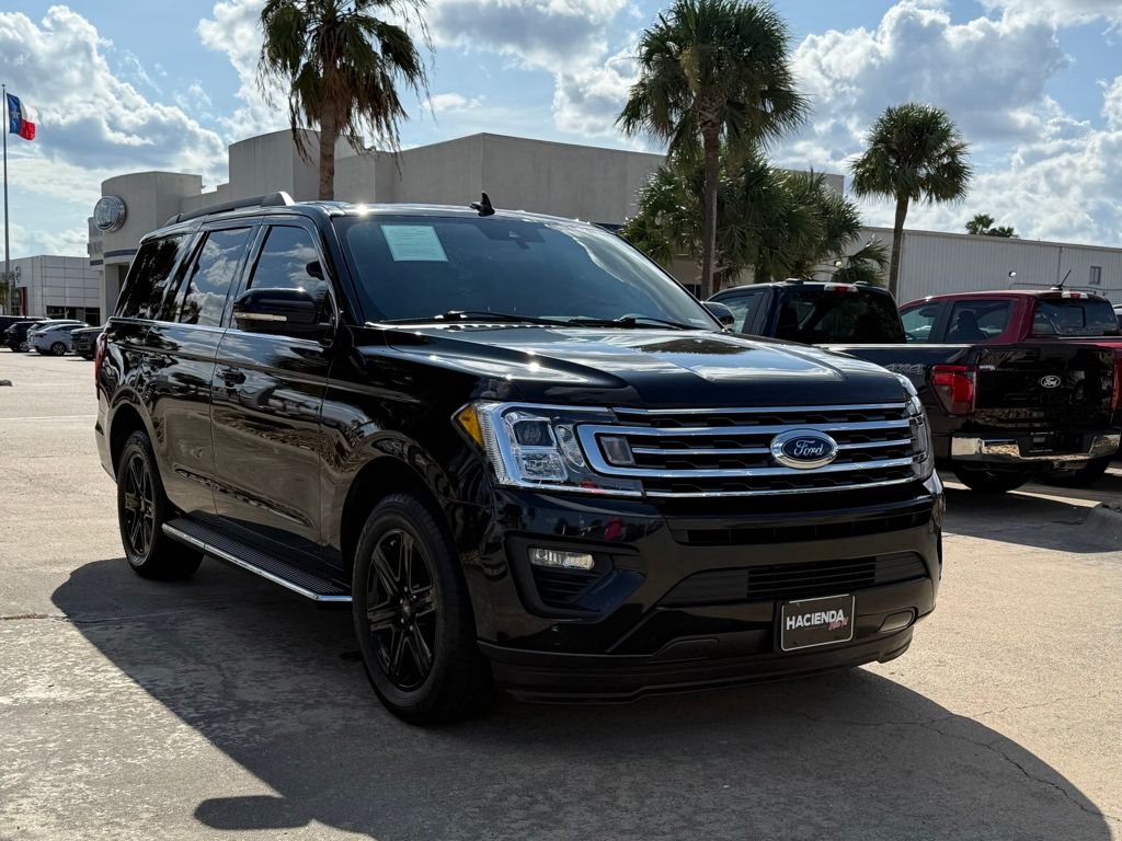 2021 Ford Expedition XLT photo 2